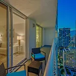 High Floor Unit Located In Brickell - Free Parking